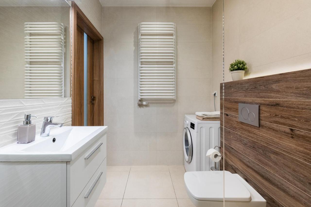 Jack Apartment Krakow Bagian luar foto