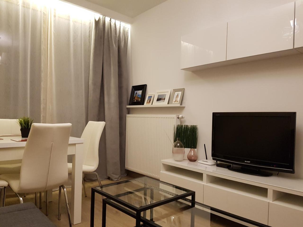 Jack Apartment Krakow Bagian luar foto